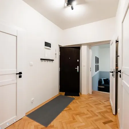 Old Town Eclectic Apartment For 6 People Варшава Екстер'єр фото